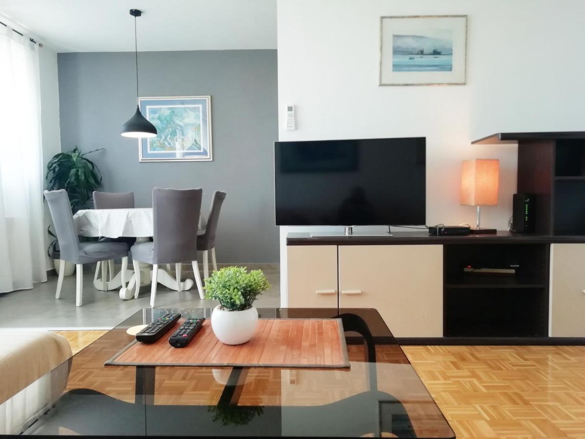 Lara'S Apartment 扎达尔 外观 照片